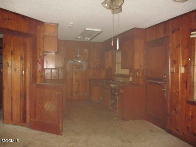 2435 Old Bay Road Biloxi, MS 39531 - Photo 4 of 4 IMG_7114