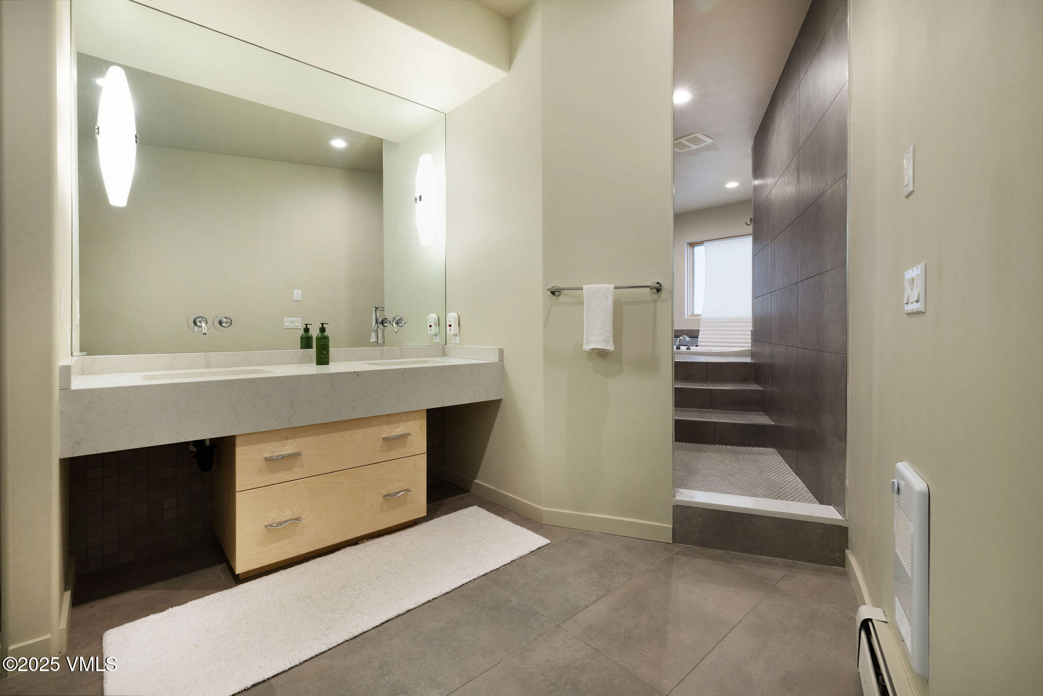 1163 Winslow Road Edwards, CO 81632 - Photo 12 of 23 1163_winslow_rd_interior_primary_a