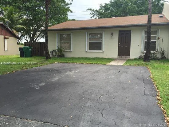 $2,950 | 11206 Southwest 125th Place, Unit 11206, Miami, FL 33186