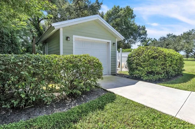 $399,900 | 2124 Northeast Voss Oaks Circle, Arcadia, FL 34266