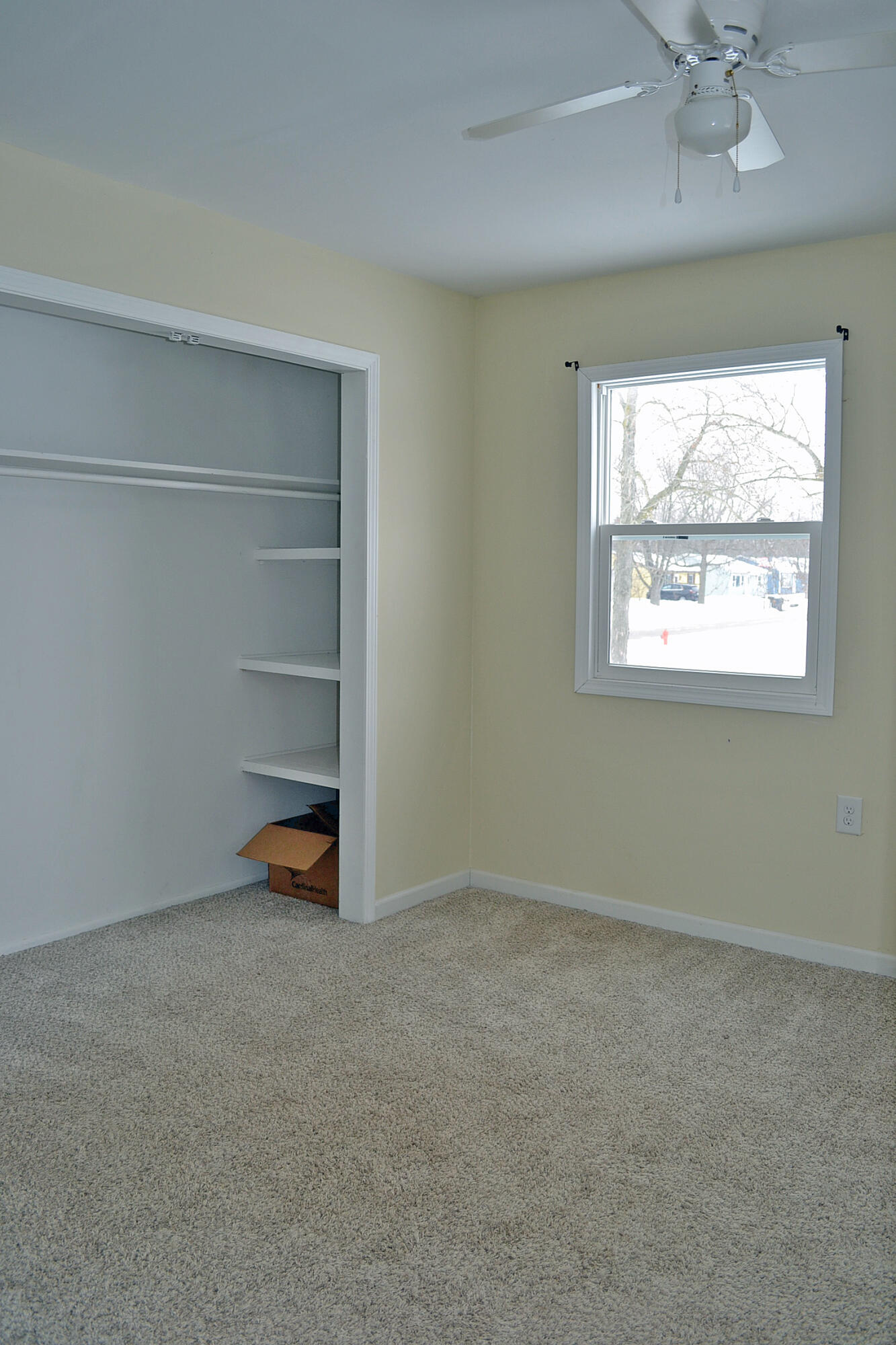 740 Imperial Road Valparaiso, IN 46385 - Photo 23 of 33 1333x2000