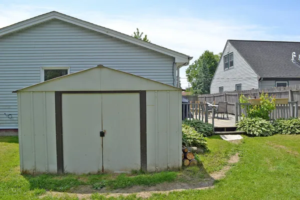 $219,000 | 740 Imperial Road, Valparaiso, IN 46385