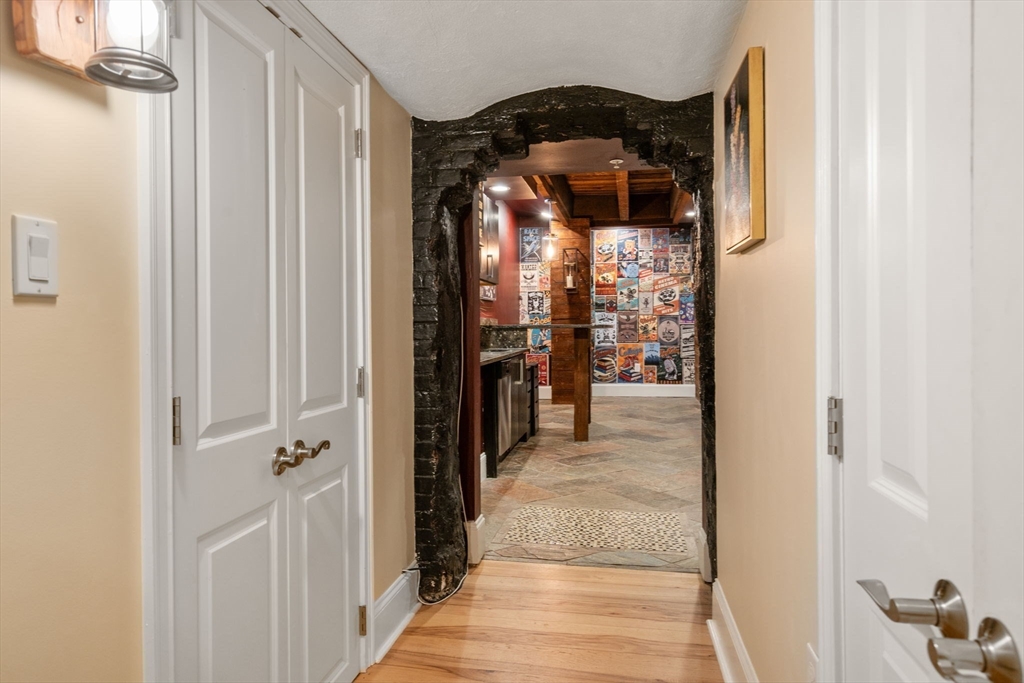 6 Henchman Street, Unit 46 Boston, MA 02113 - Photo 10 of 30