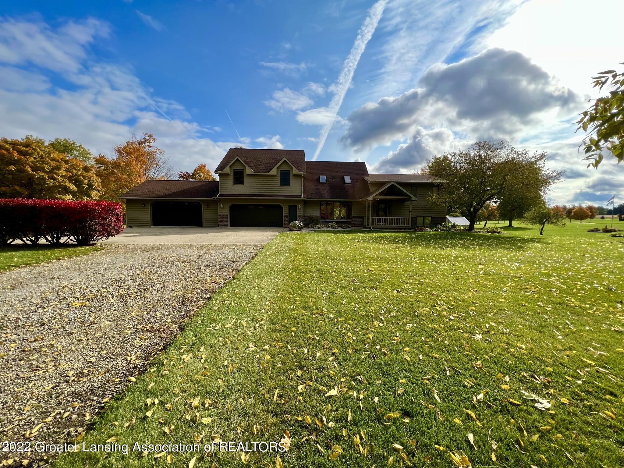 13320 Kenyon Road Grand Ledge, MI 48837 - Photo 5 of 61 IMG_5806