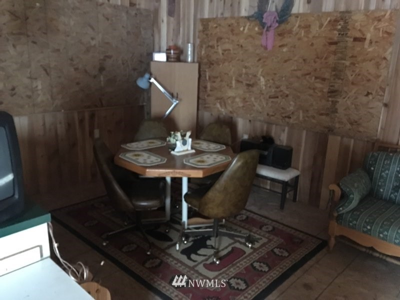 3906 Taylor Ranch Way Loon Lake, WA 99148 - Photo 5 of 14 Gallery Image 5