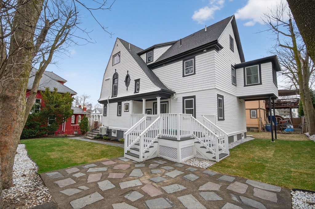 25 Browning Road Somerville, MA 02145 - Photo 2 of 40