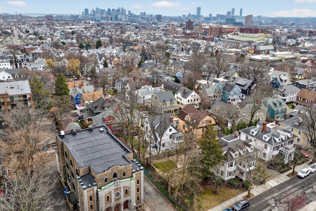 25 Browning Road Somerville, MA 02145 - Photo 23 of 40