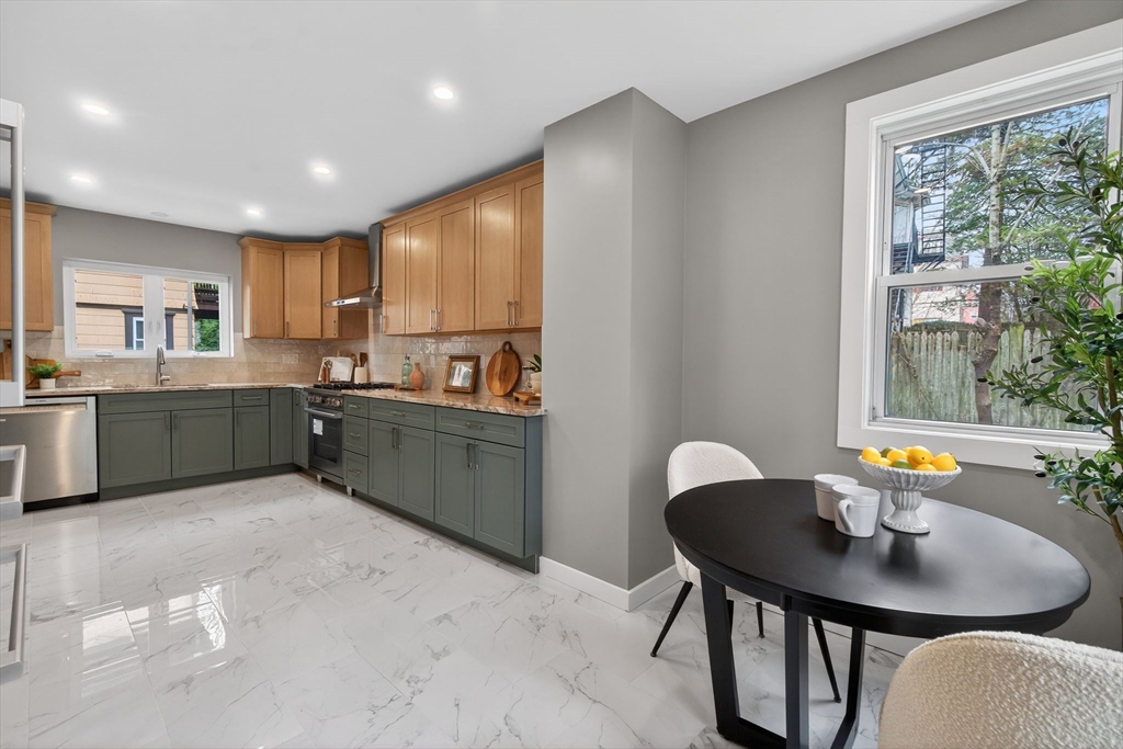 25 Browning Road Somerville, MA 02145 - Photo 34 of 40