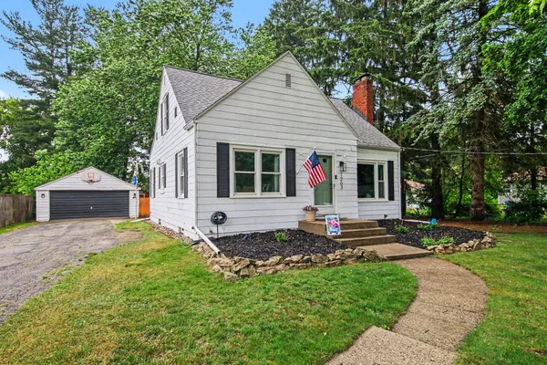 $325,000 | 1263 Benning Avenue Northwest, Grand Rapids, MI 49504