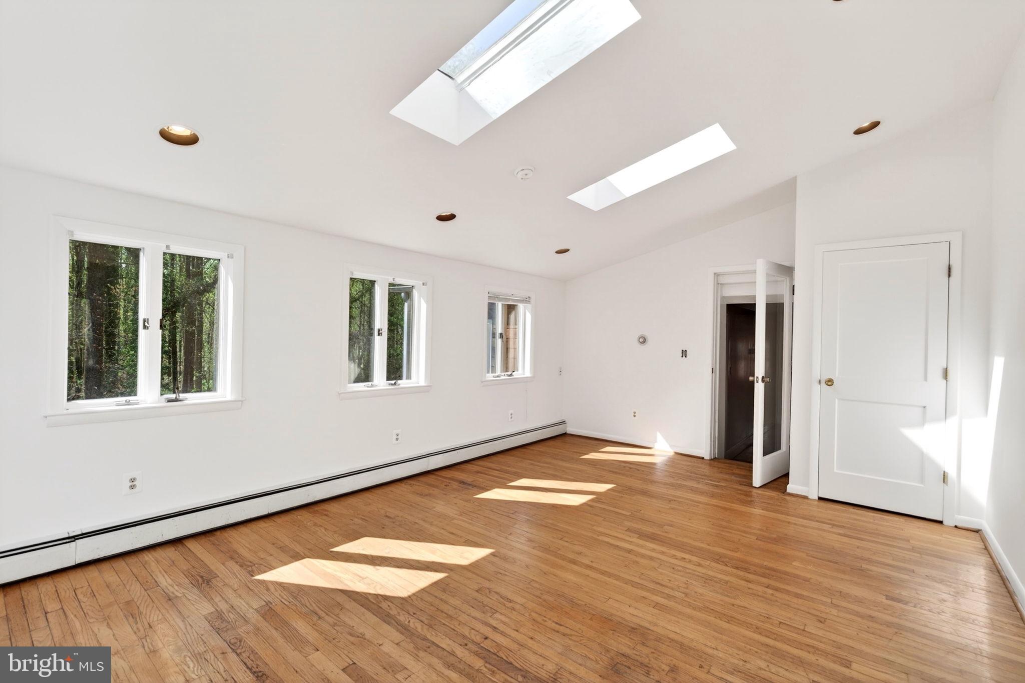 13009 Bottom Road Hydes, MD 21082 - Photo 35 of 66 Skylights & Large windows!