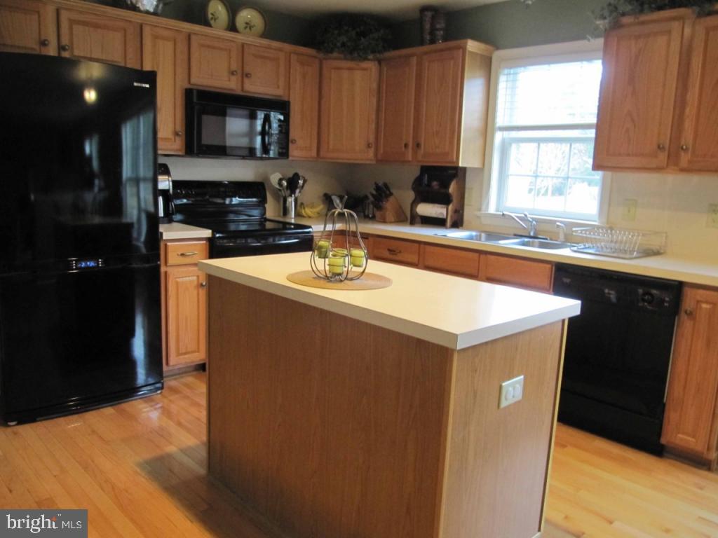 363 Squire Lane Lititz, PA 17543 - Photo 5 of 20