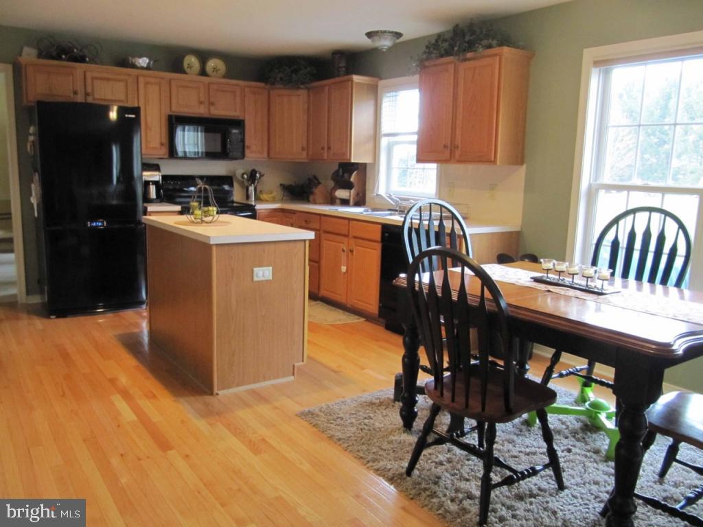 363 Squire Lane Lititz, PA 17543 - Photo 6 of 20