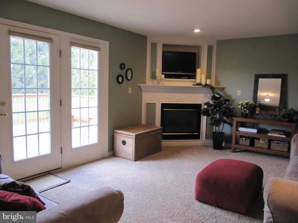 363 Squire Lane Lititz, PA 17543 - Photo 9 of 20