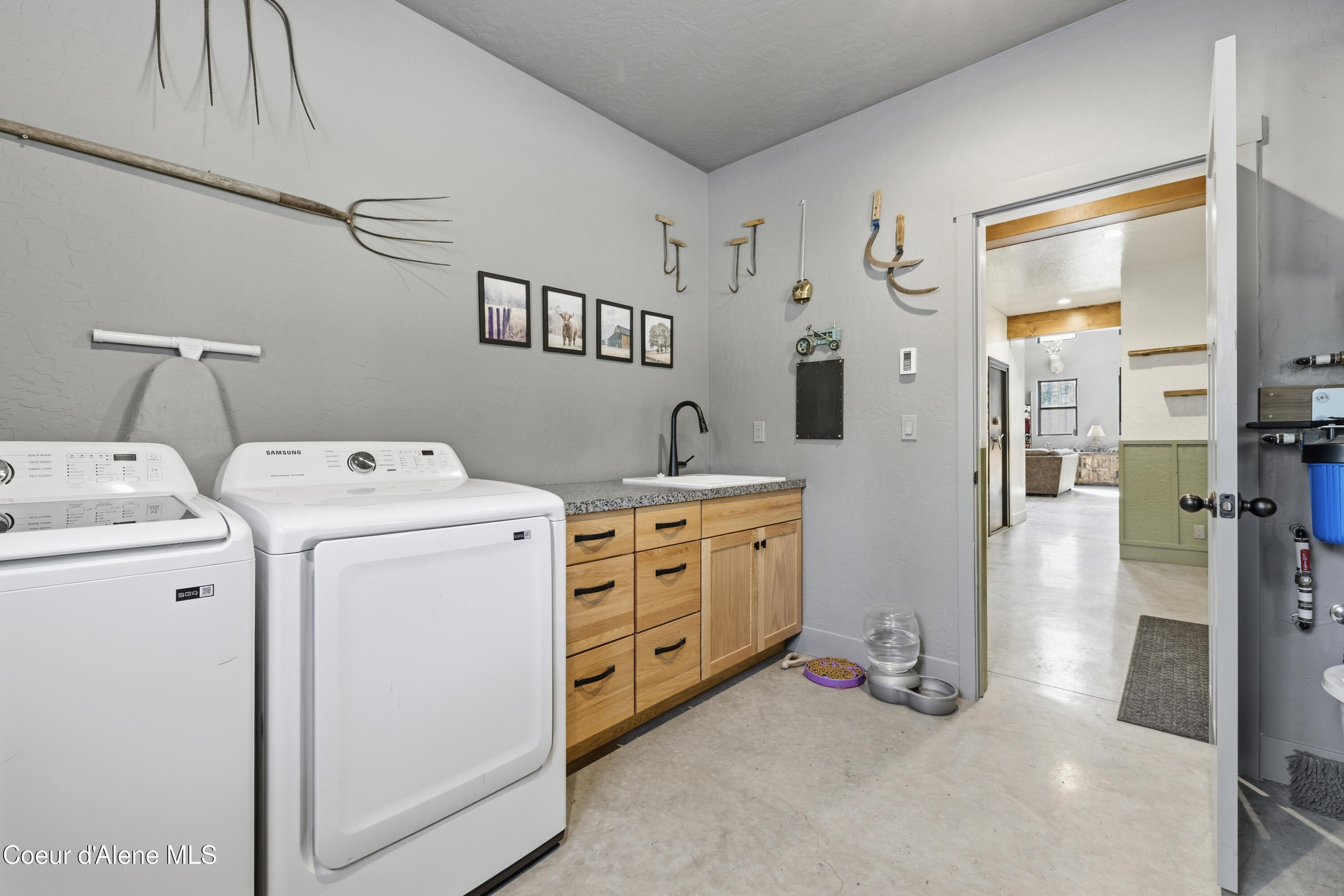 816 Old House Road Athol, ID 83801 - Photo 18 of 64 Laundry Sink