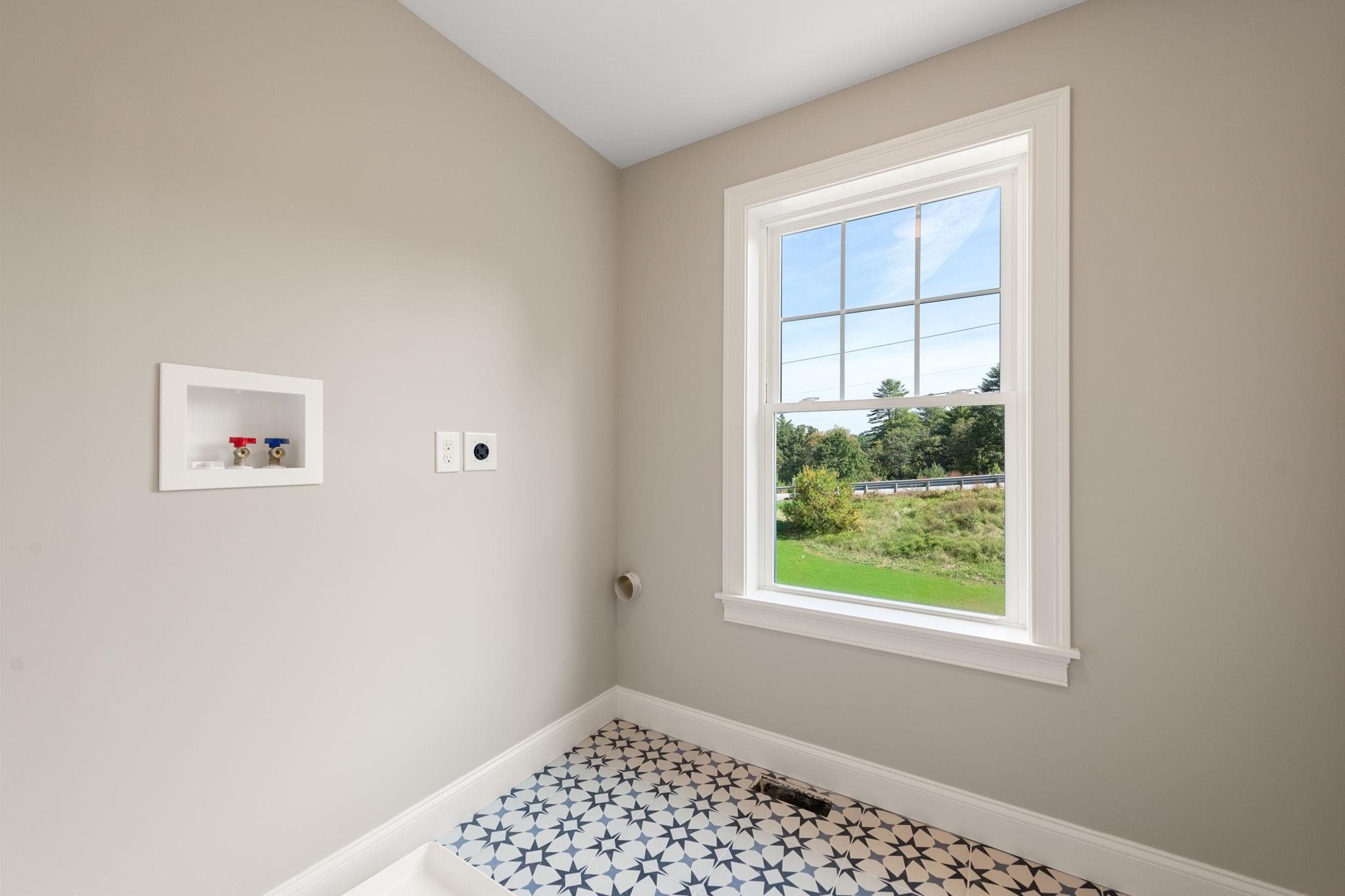 28 Byam Road New Boston, NH 03070 - Photo 18 of 37