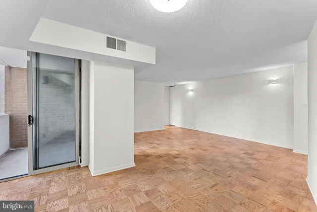 $2,650 | 4601 North Park Avenue, Unit 510K, Chevy Chase, MD 20815