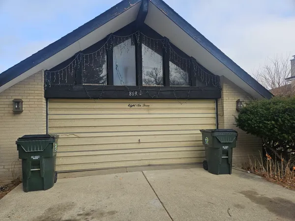 $714,900 | 863 North Northwest Highway, Park Ridge, IL 60068