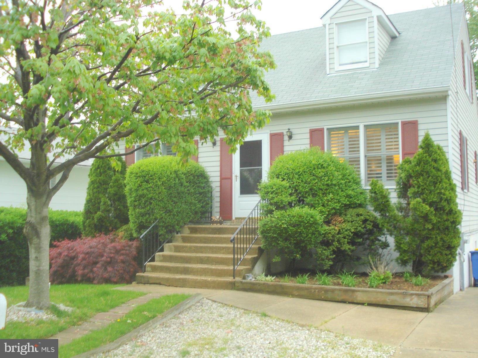 1633 Midland Road Edgewater, MD 21037 - Photo 2 of 28 Exterior (Front)