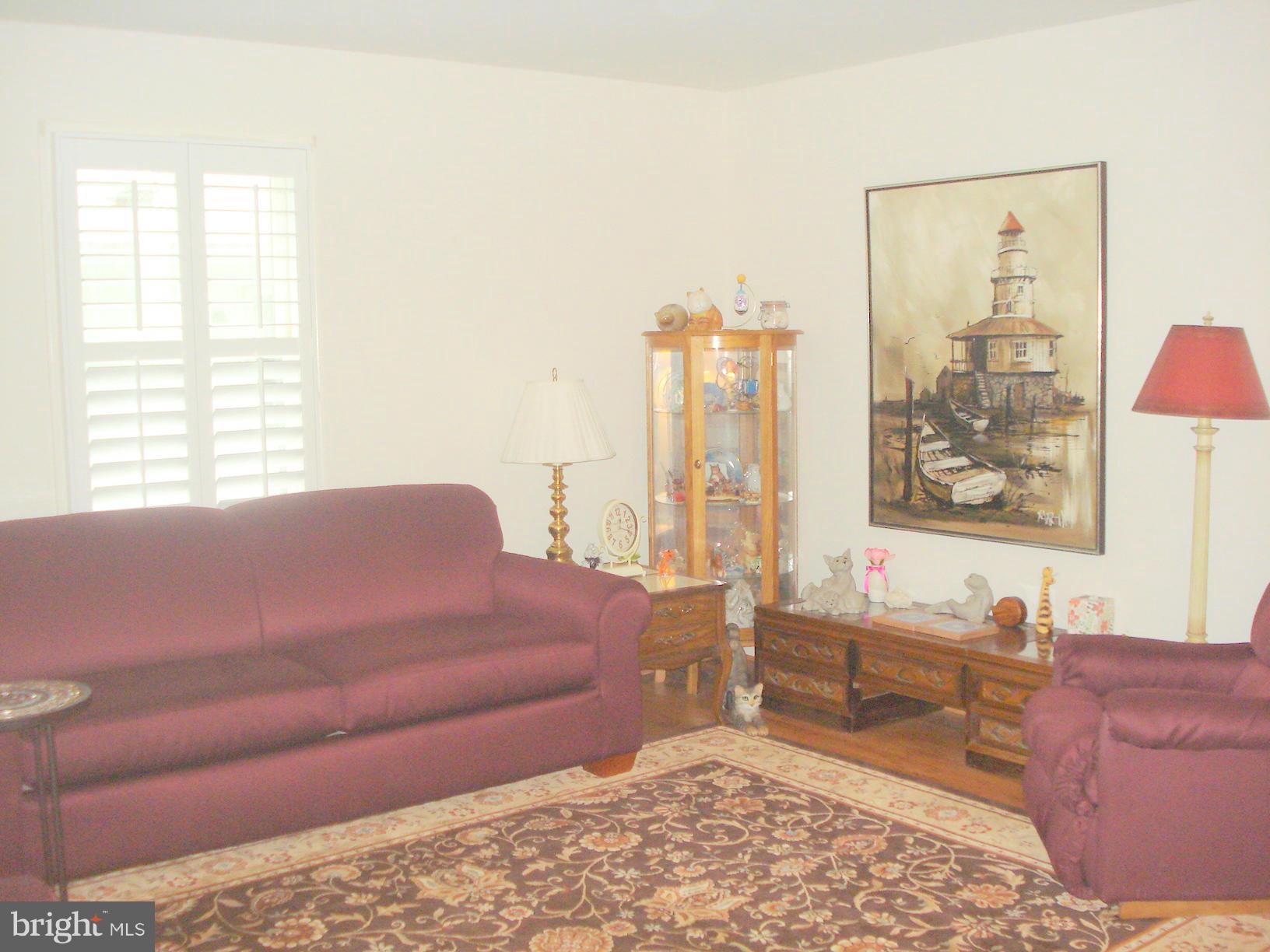 1633 Midland Road Edgewater, MD 21037 - Photo 5 of 28 Living Room