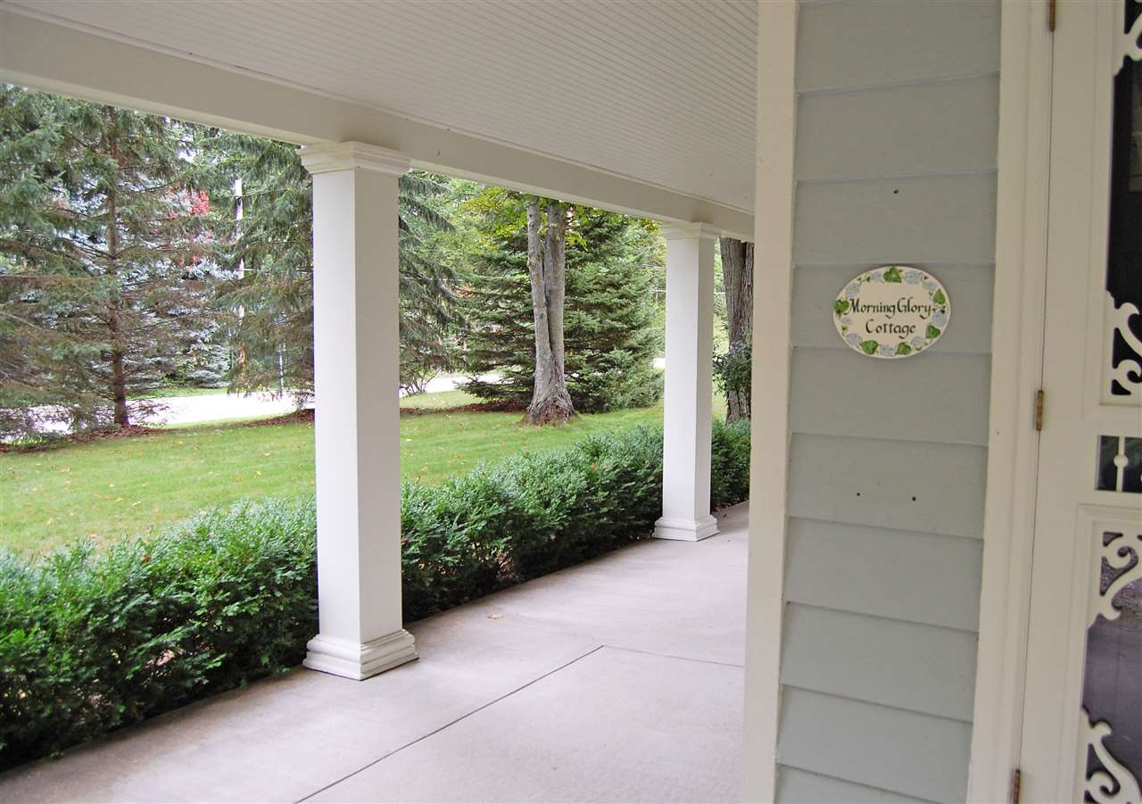 8707 South Dunns Farm Road Maple City, MI 49664 - Photo 4 of 32 1873171-3.JPG
