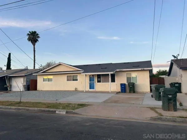 $3,400 | 634 Aster Street, Escondido, CA 92027