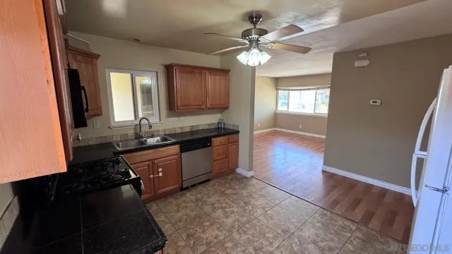 $3,600 | 634 Aster Street, Escondido, CA 92027