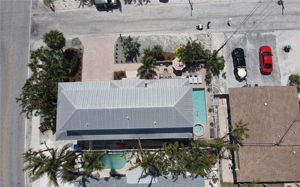 220 36th Street Holmes Beach, FL 34217 - Photo 4 of 59