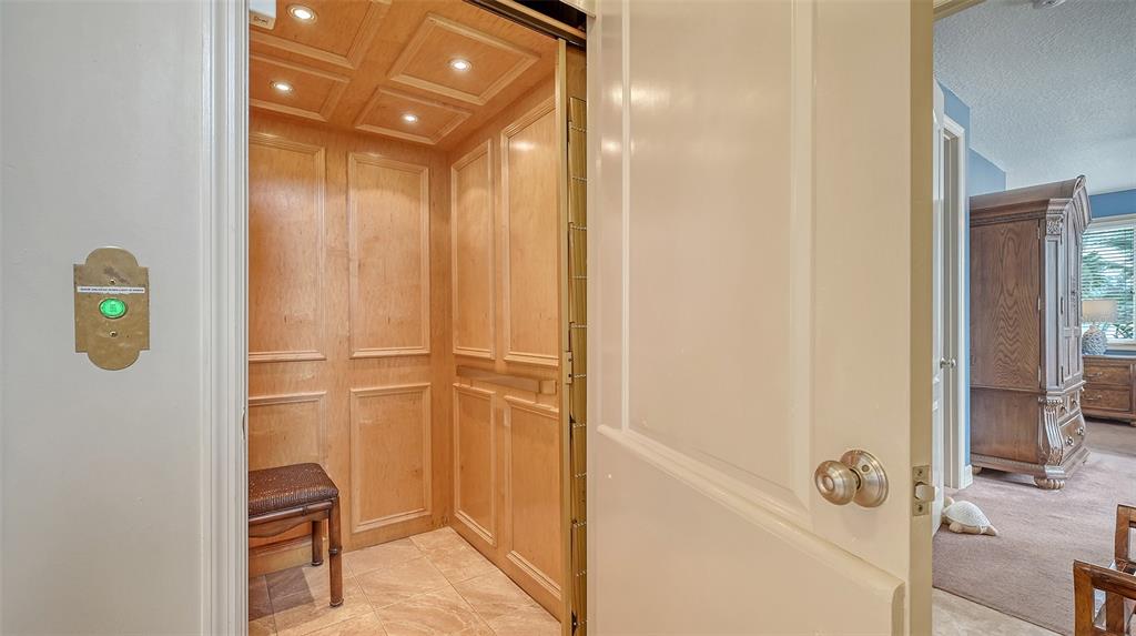 220 36th Street Holmes Beach, FL 34217 - Photo 7 of 59