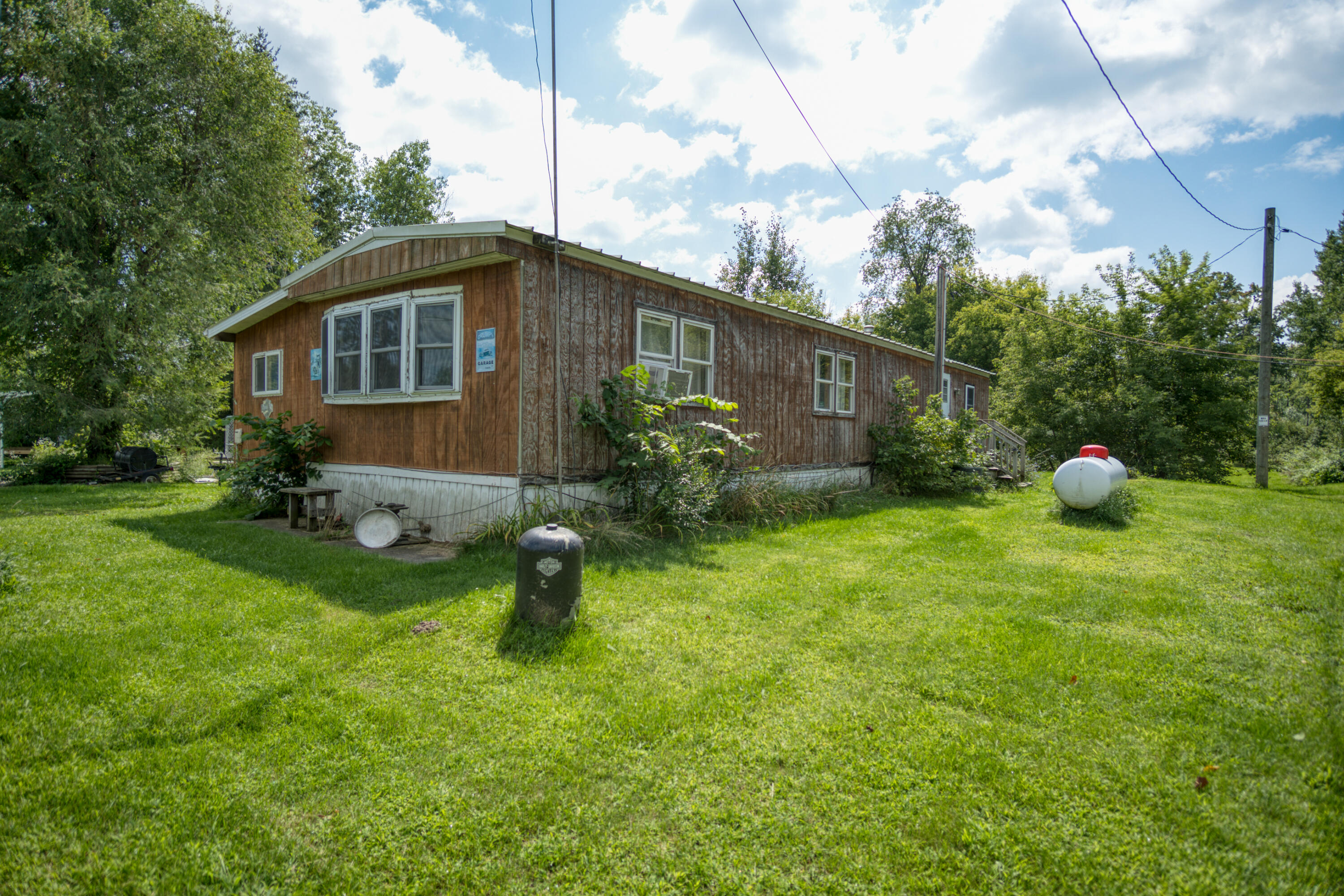 11345 5 Mile Road Morley, MI 49336 - Photo 4 of 28 DSC07340_14