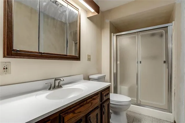 $250,000 | 7600 West 67th Street, Mission, KS 66202