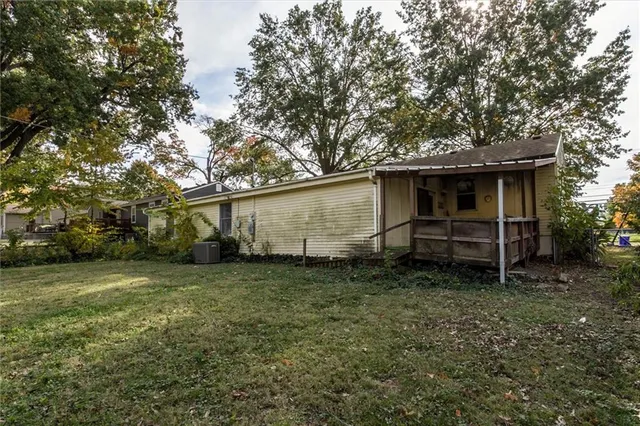 $250,000 | 7600 West 67th Street, Mission, KS 66202