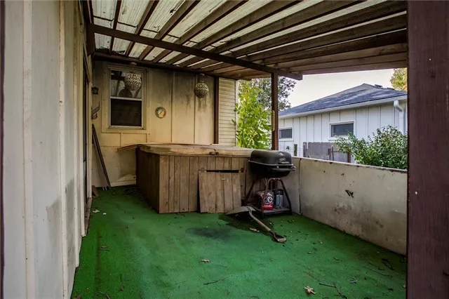 $250,000 | 7600 West 67th Street, Mission, KS 66202