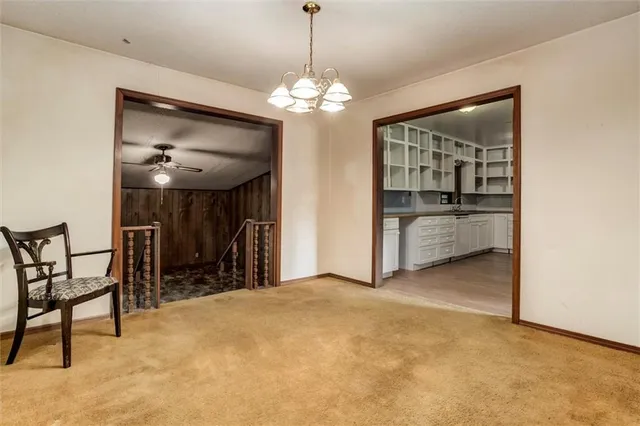 $250,000 | 7600 West 67th Street, Mission, KS 66202