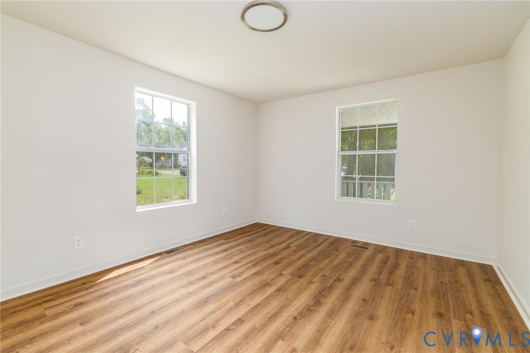 1820 10th Street Victoria, VA 23974 - Photo 9 of 35