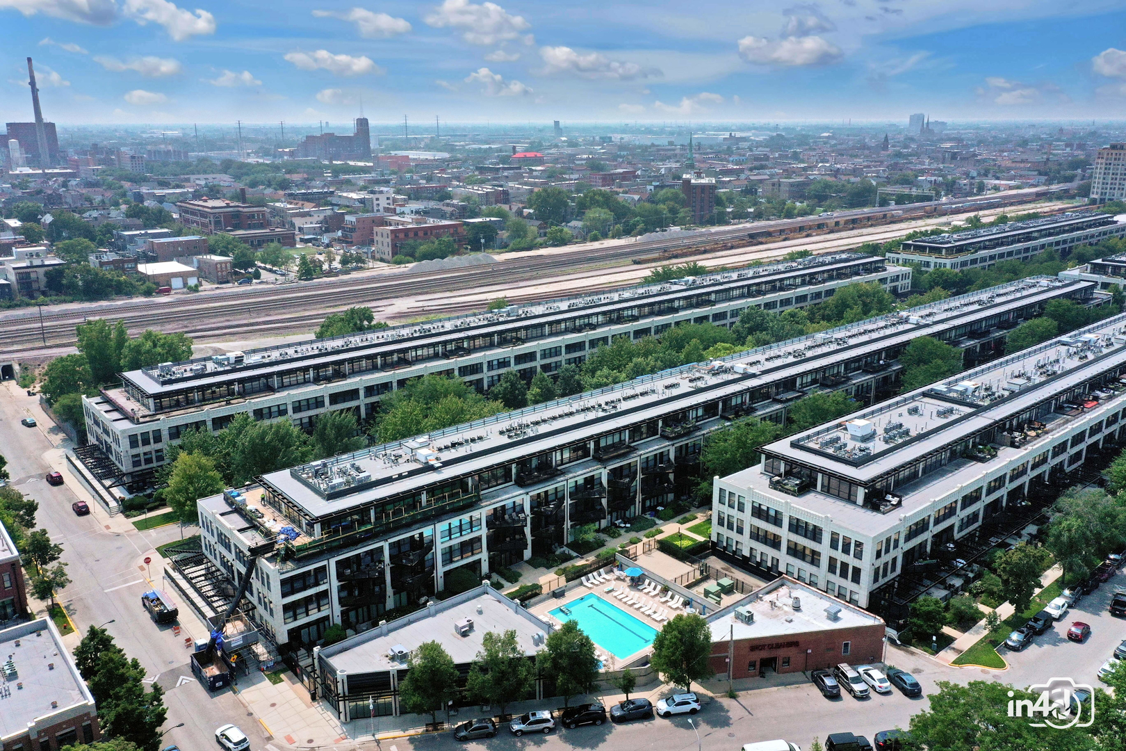 1150 West 15th Street, Unit 232 Chicago, IL 60608 - Photo 31 of 33 an aerial view of a city