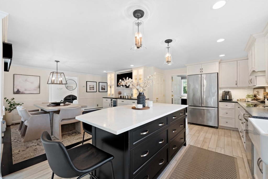 1141 Main Street Reading, MA 01867 - Photo 7 of 42