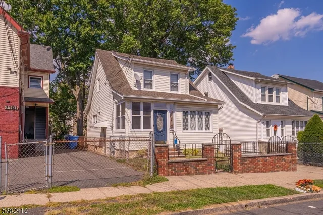 $3,300 | 1379 Garfield Place, Elizabeth, NJ 07208