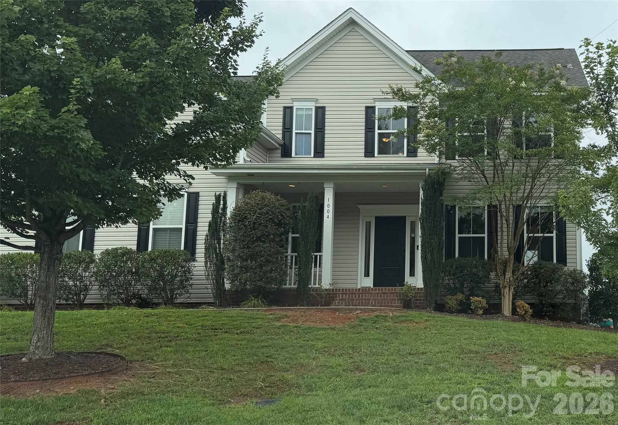 1004 Hawker Road Matthews, NC 28104 - Photo 2 of 8 Gallery Image 2