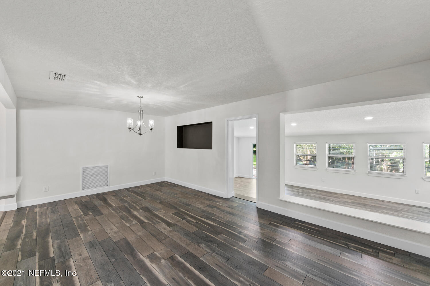 2445 Patsy Anne Drive Jacksonville, FL 32207 - Photo 17 of 35 A0885-035-024-1500x1000