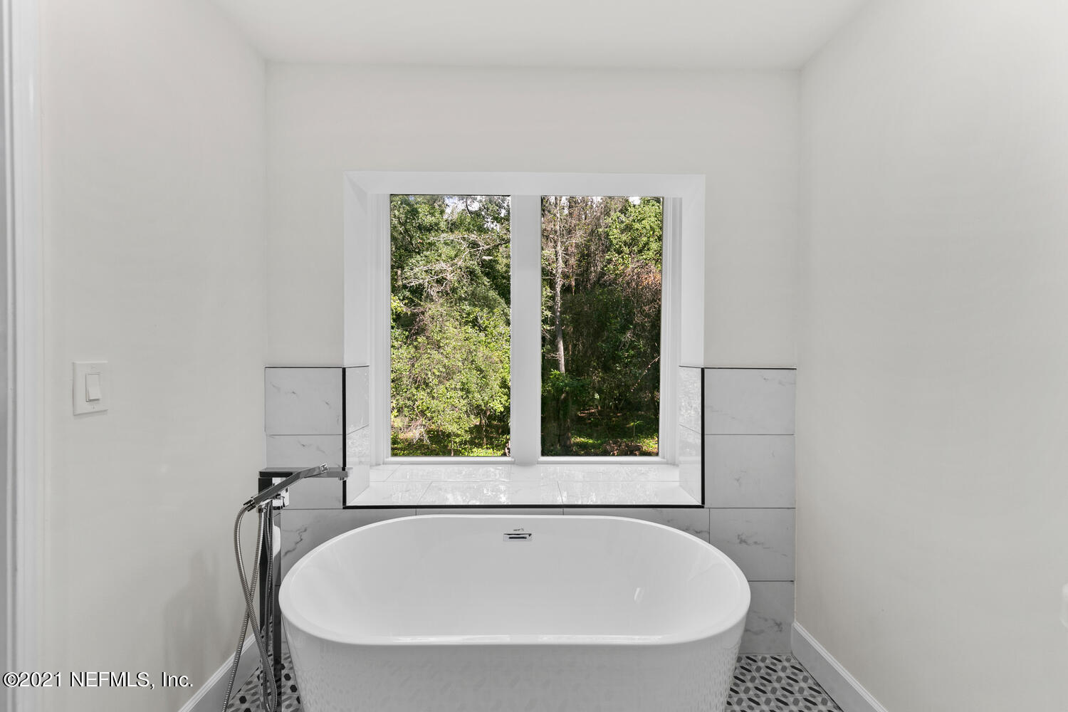 2445 Patsy Anne Drive Jacksonville, FL 32207 - Photo 20 of 35 A0907-038-021-1500x1000