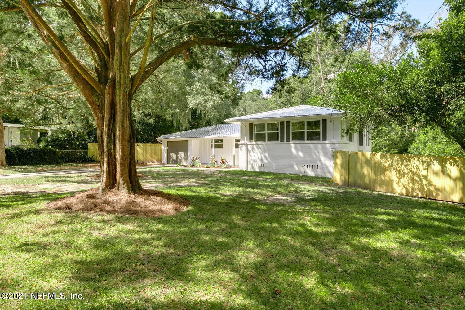 2445 Patsy Anne Drive Jacksonville, FL 32207 - Photo 3 of 35 A07151-008-001-1500x1000