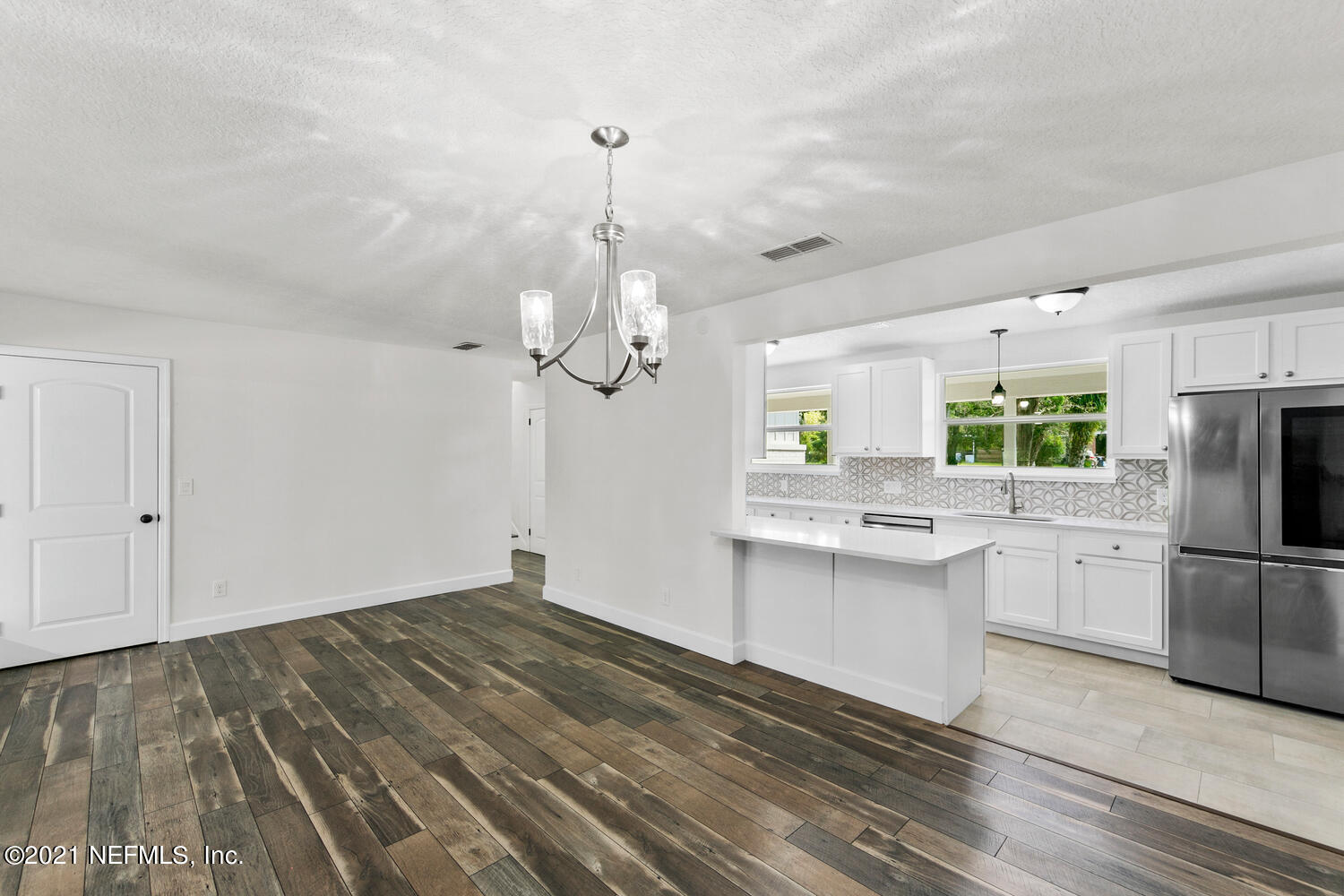 2445 Patsy Anne Drive Jacksonville, FL 32207 - Photo 10 of 35 A0837-028-003-1500x1000