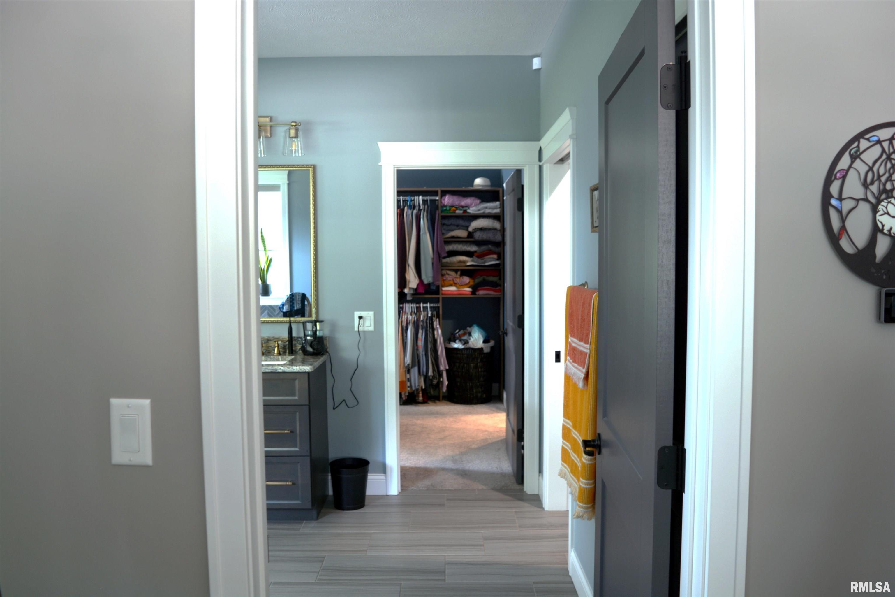 5600 Iron Bridge Road Chatham, IL 62629 - Photo 20 of 42 Gallery Image 20