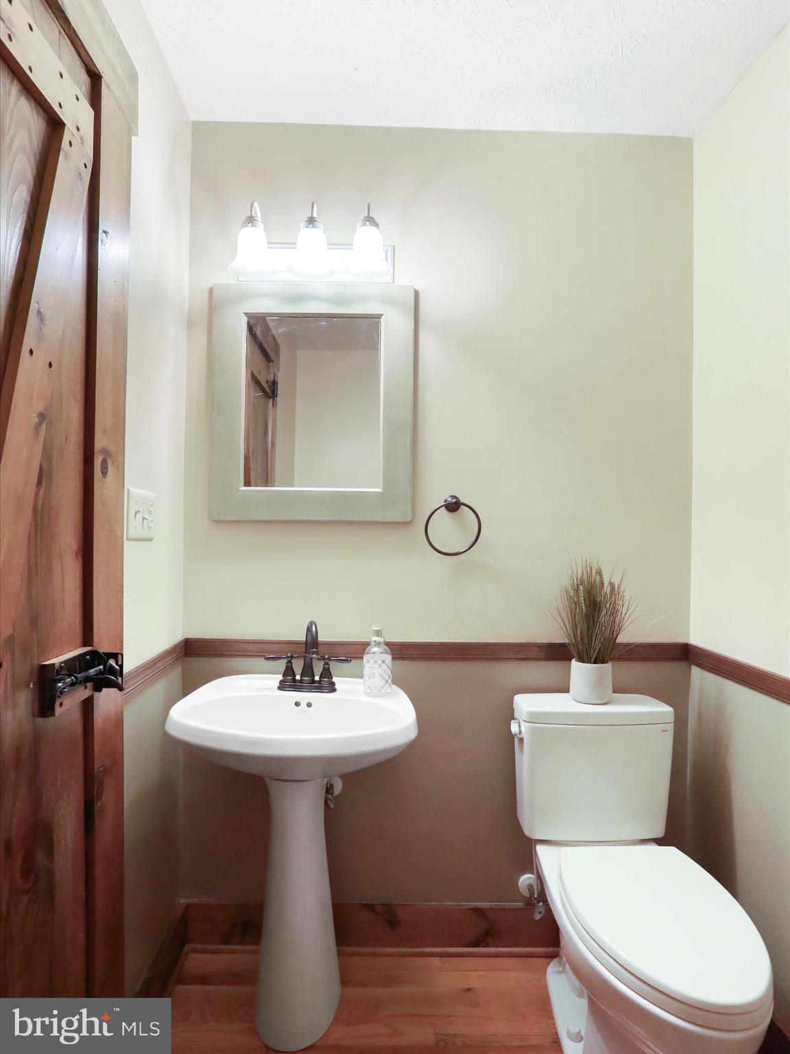 237 Taylor Road Front Royal, VA 22630 - Photo 43 of 64 Family room bathroom Main level