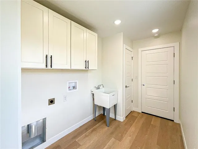 $289,500 | 711 Ivey Lane, Sedalia, MO 65301