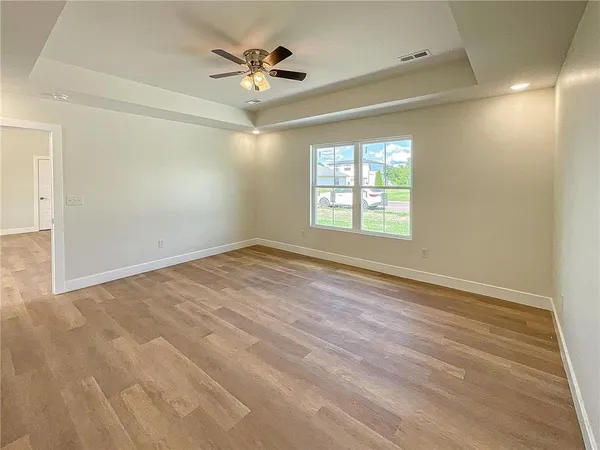 $289,500 | 711 Ivey Lane, Sedalia, MO 65301