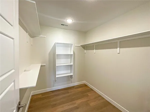 $289,500 | 711 Ivey Lane, Sedalia, MO 65301