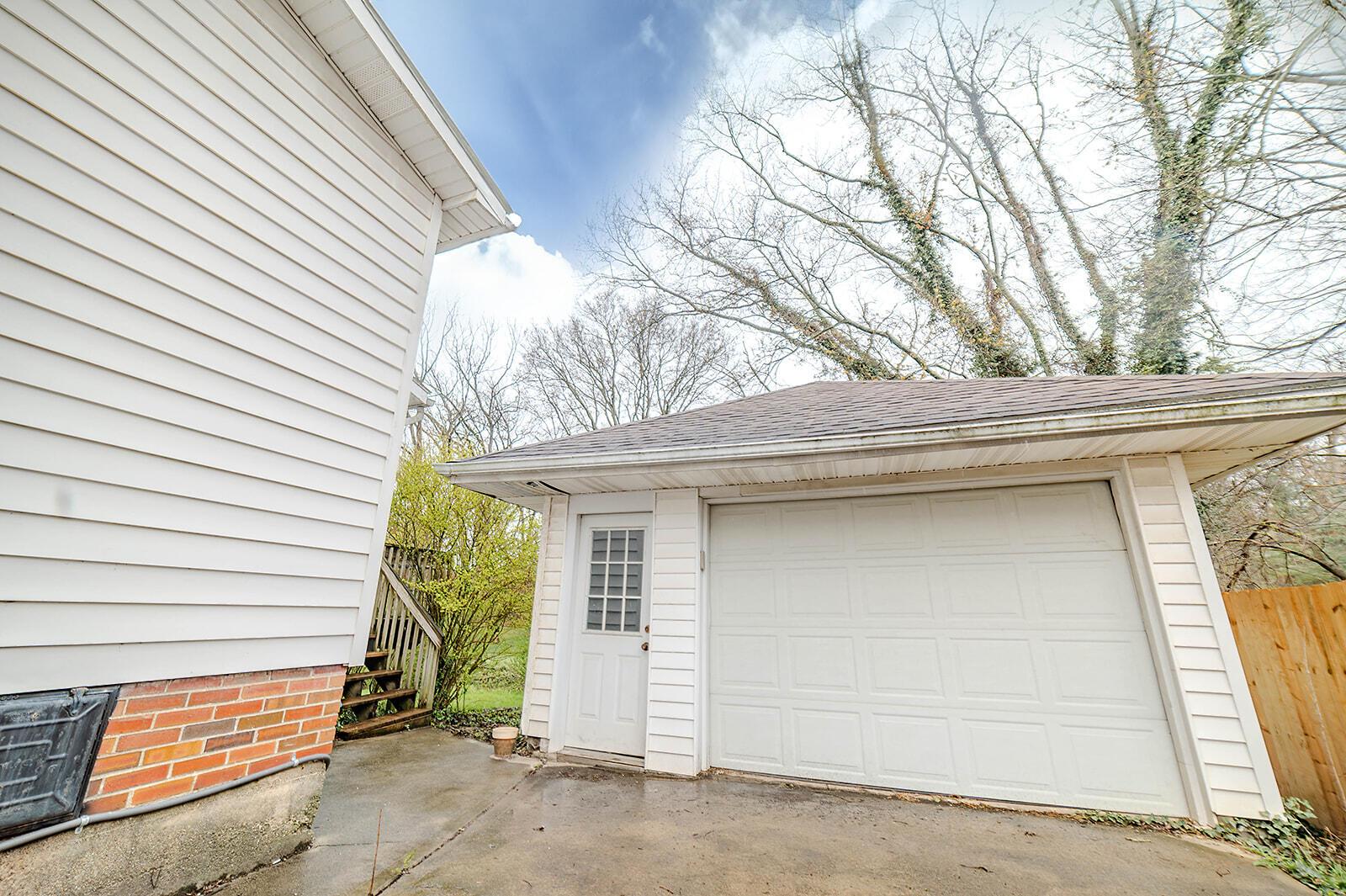 159 Pershing Drive Lancaster, OH 43130 - Photo 23 of 24 DSC_0530-Enhanced-NR