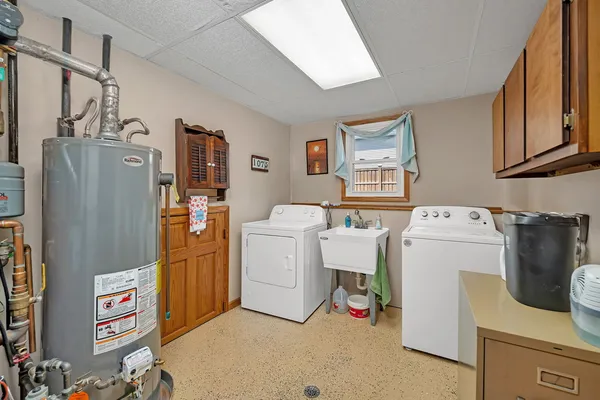 $349,000 | 390 South Di Paolo Drive, Coal City, IL 60416