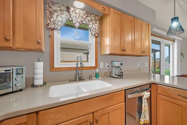 $349,000 | 390 South Di Paolo Drive, Coal City, IL 60416